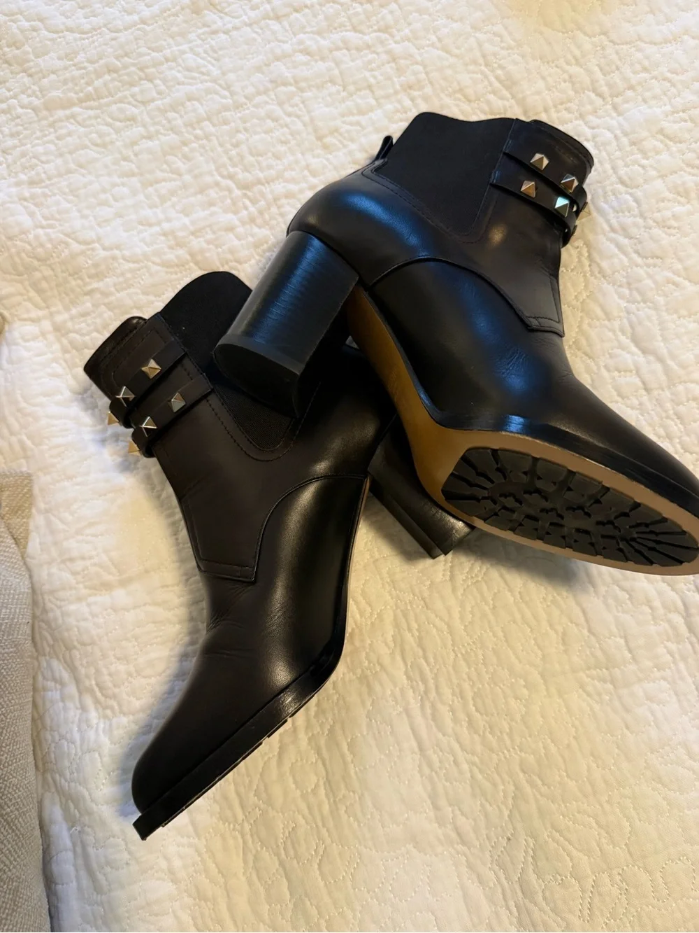 N/A chic black